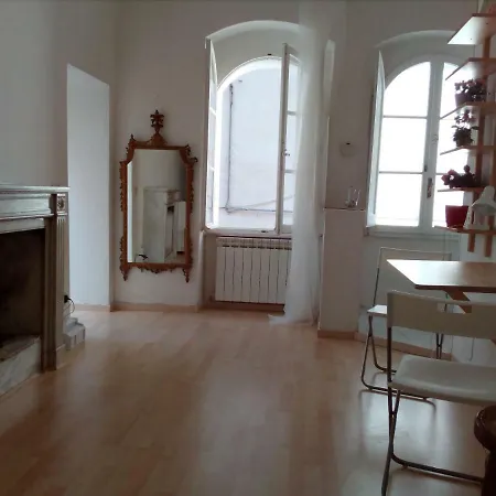 In Centro Dove Dimorano I Rondoni Apartment